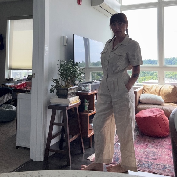 Meet Posher, Daisy - Picture 1 of 6